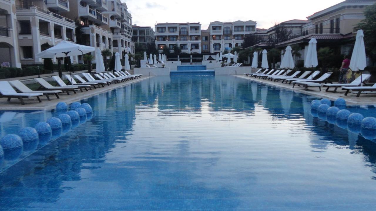 Apartment In Green Beach Resort Kavatsi โซโซโปล ภายนอก รูปภาพ