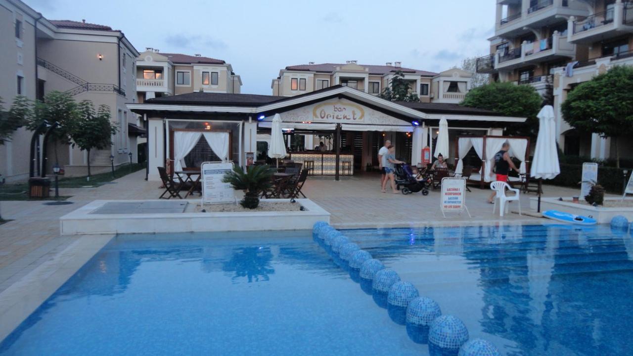 Apartment In Green Beach Resort Kavatsi โซโซโปล ภายนอก รูปภาพ